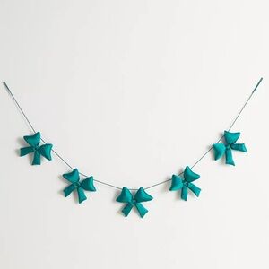 urban outfitters Satin Puffy Bow Garland *flawed